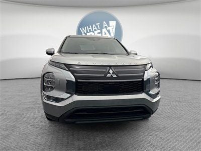 2026 Mitsubishi Outlander ES