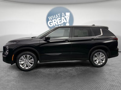 2026 Mitsubishi Outlander ES