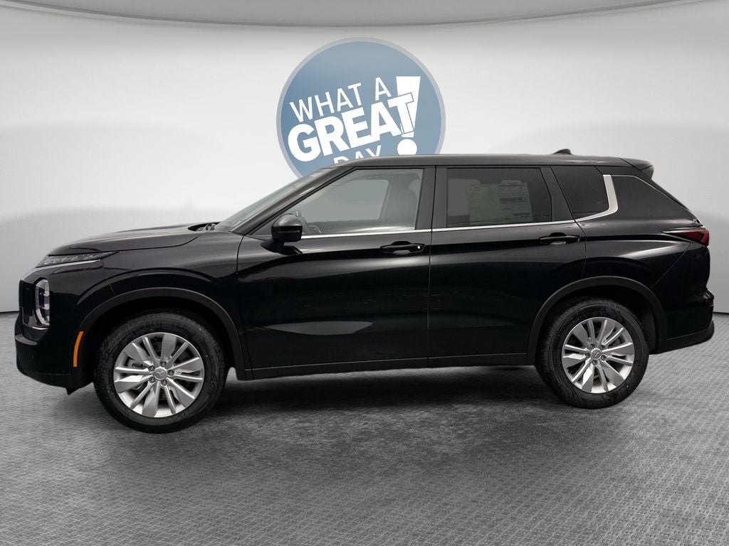 2026 Mitsubishi Outlander ES