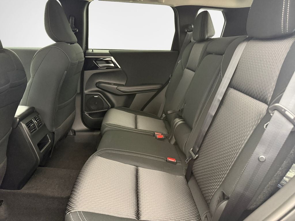 2026 Mitsubishi Outlander ES