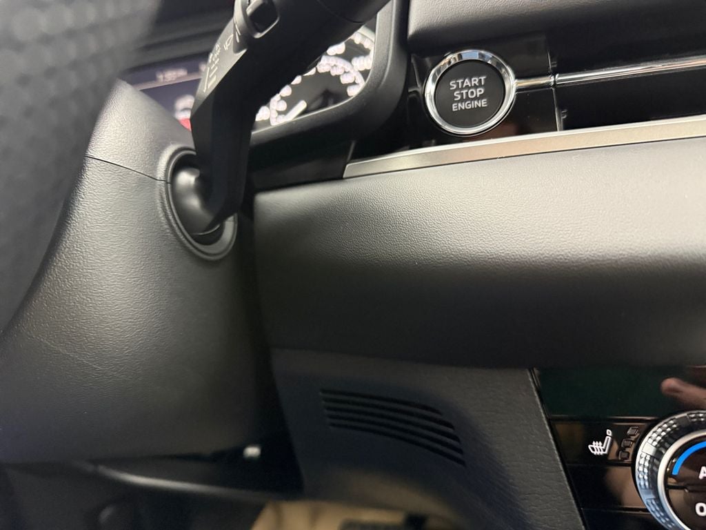 2026 Mitsubishi Outlander ES