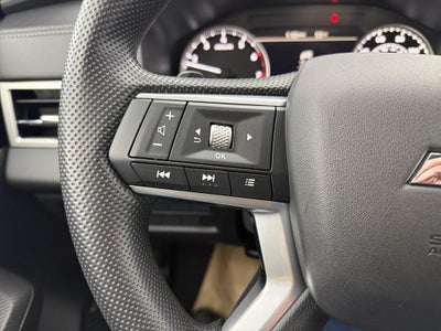 2026 Mitsubishi Outlander ES