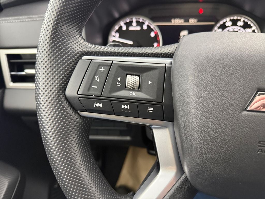 2026 Mitsubishi Outlander ES