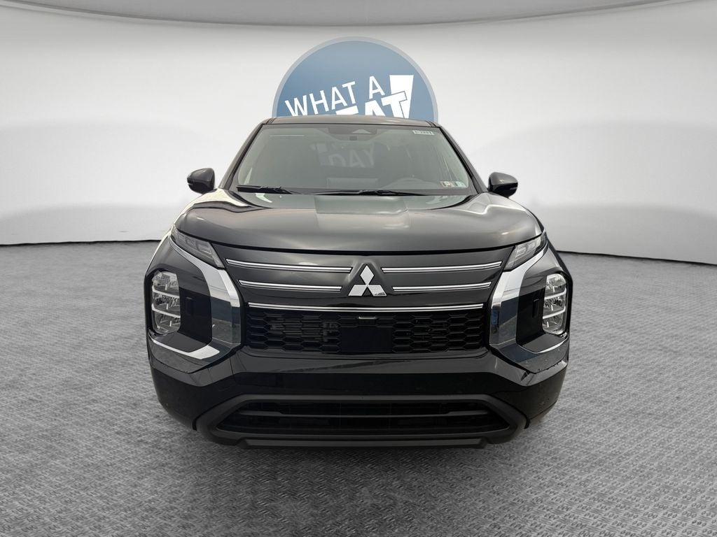 2026 Mitsubishi Outlander ES