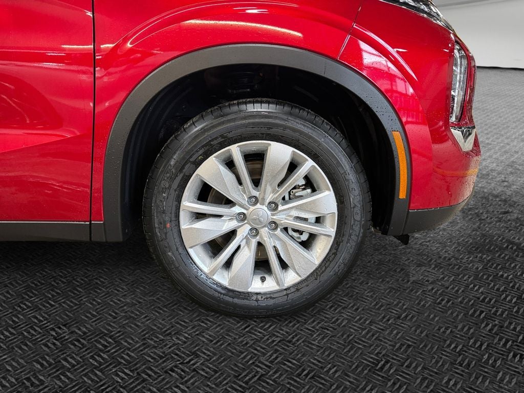 2026 Mitsubishi Outlander ES