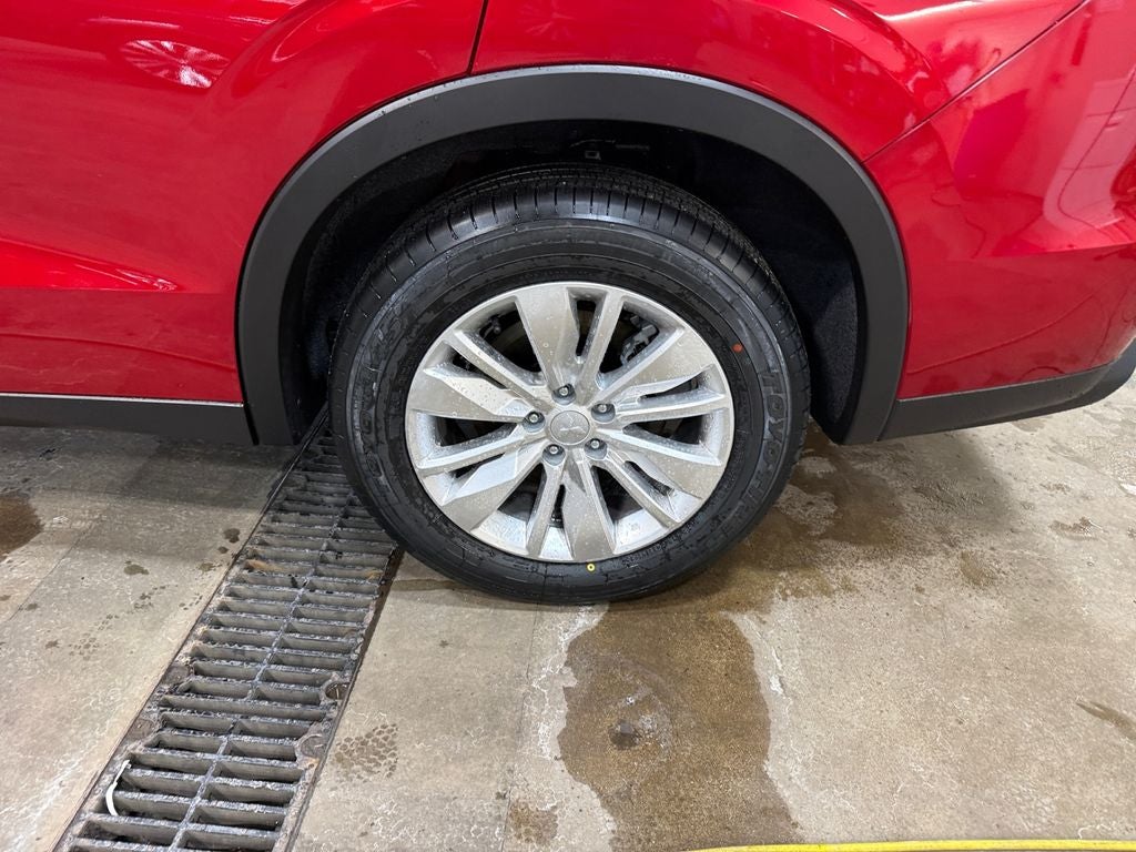 2026 Mitsubishi Outlander ES