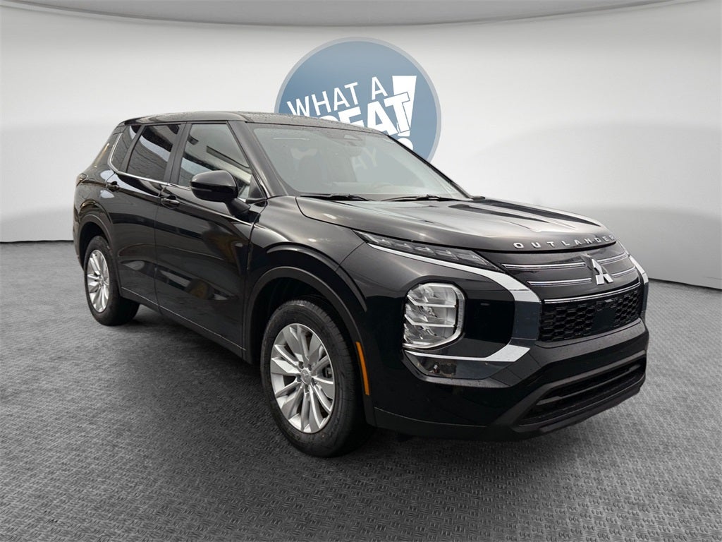 2026 Mitsubishi Outlander ES