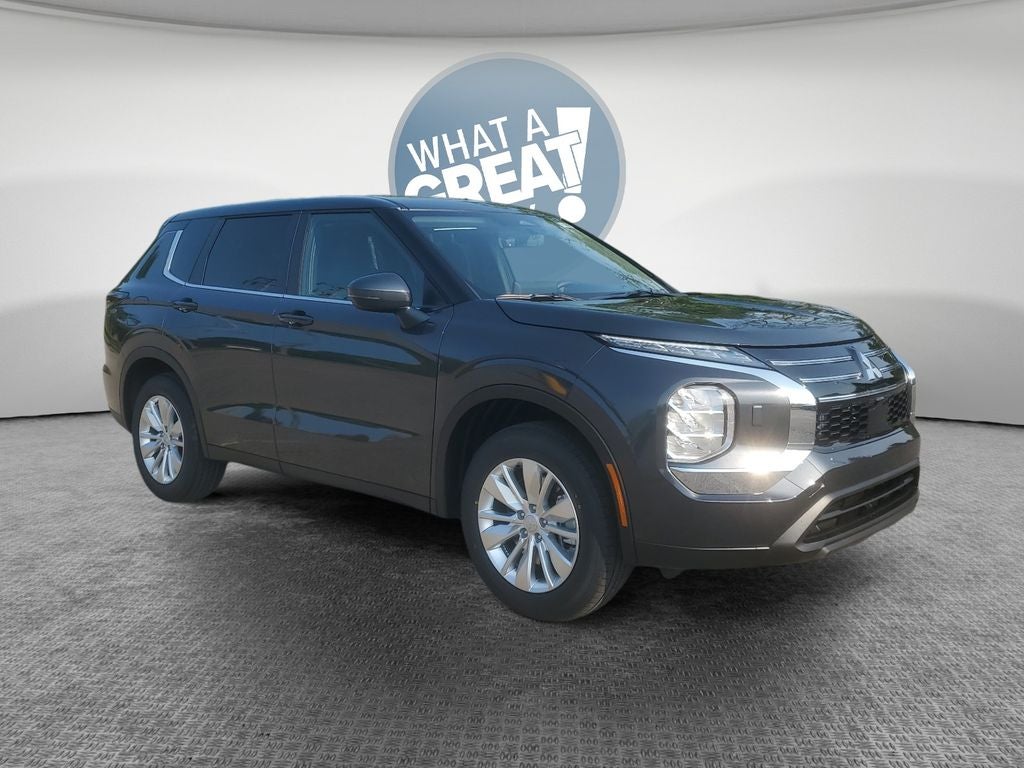2026 Mitsubishi Outlander ES
