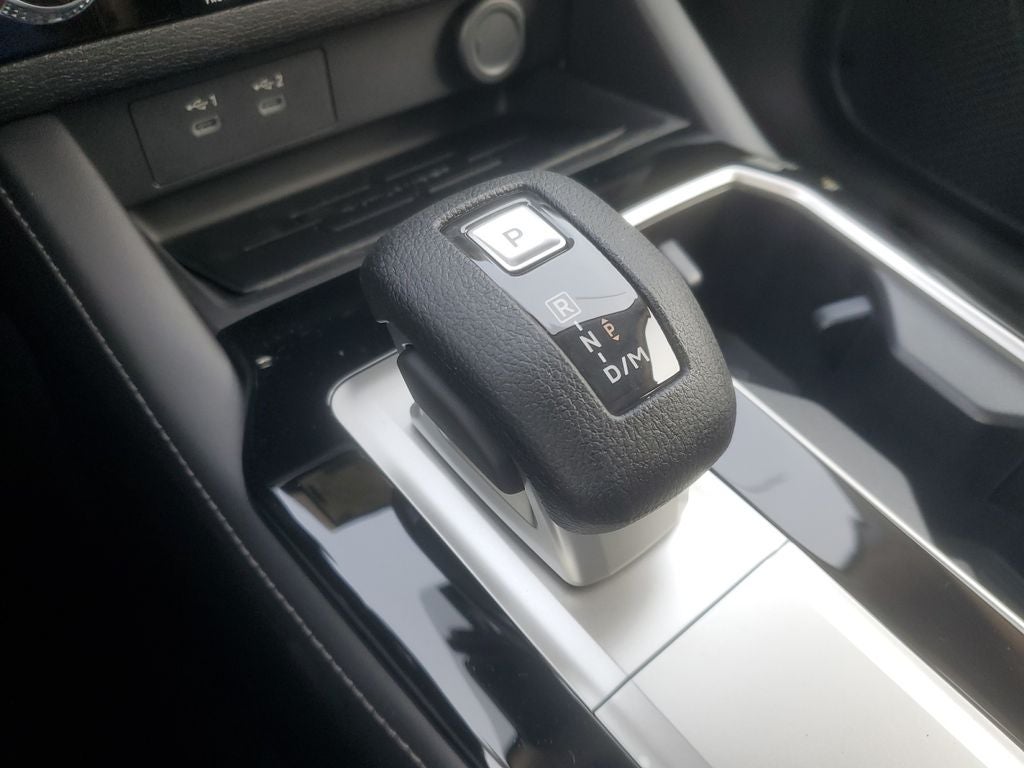 2026 Mitsubishi Outlander ES
