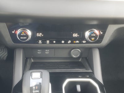 2026 Mitsubishi Outlander ES