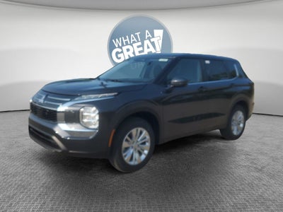 2026 Mitsubishi Outlander ES