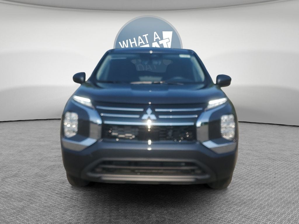 2026 Mitsubishi Outlander ES