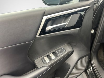 2024 Mitsubishi Outlander Base