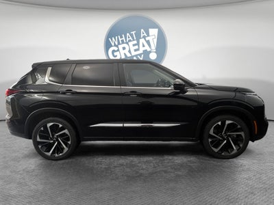 2024 Mitsubishi Outlander Base