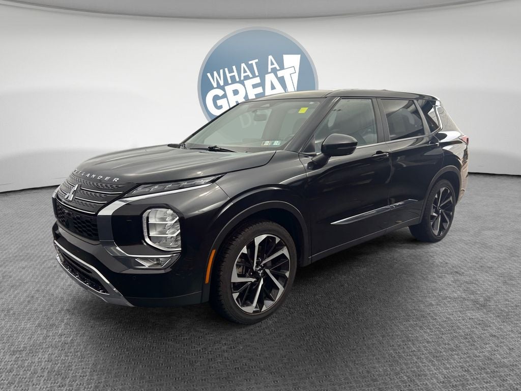 2024 Mitsubishi Outlander Base