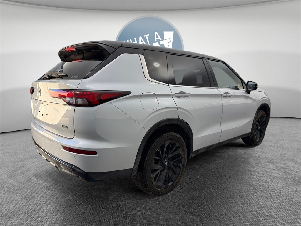 2023 Mitsubishi Outlander SEL Black Edition