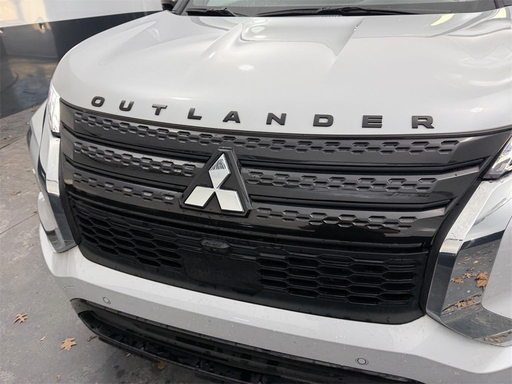 2023 Mitsubishi Outlander SEL Black Edition