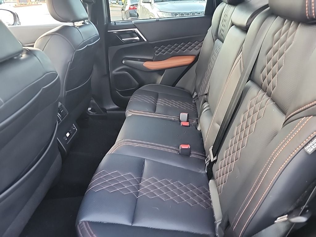 2022 Mitsubishi Outlander SEL