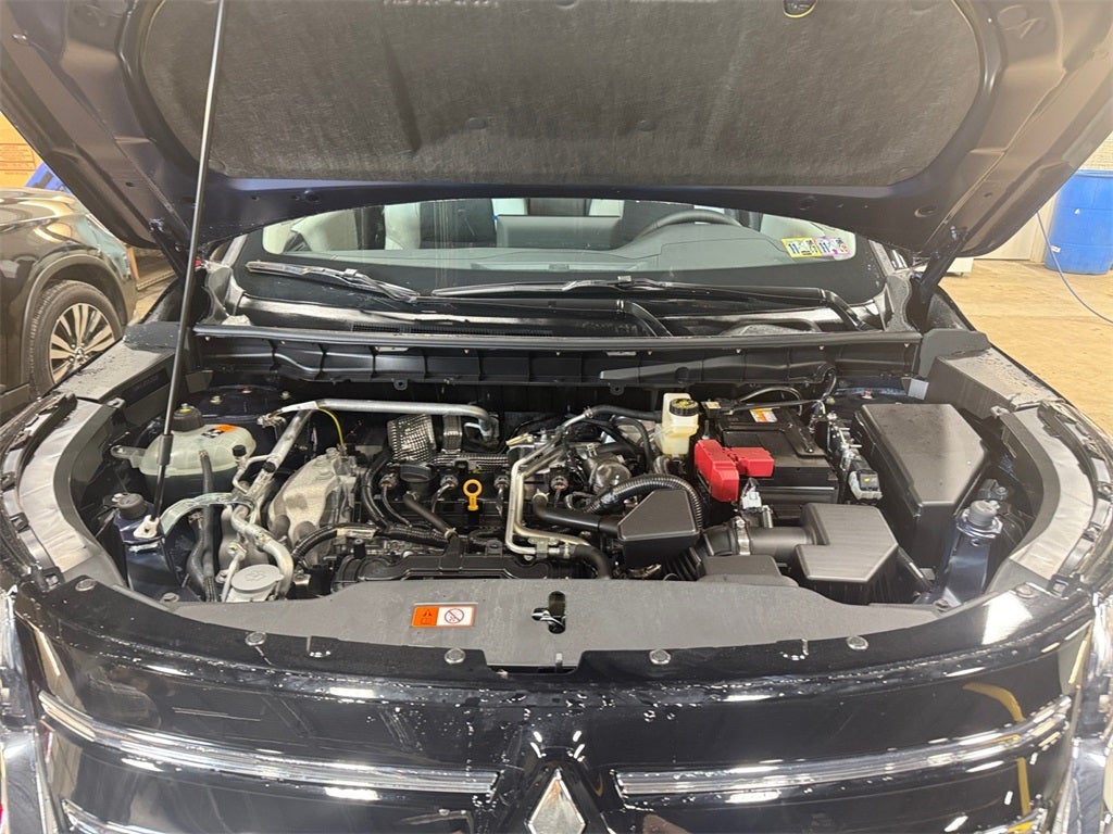 2025 Mitsubishi Outlander SE