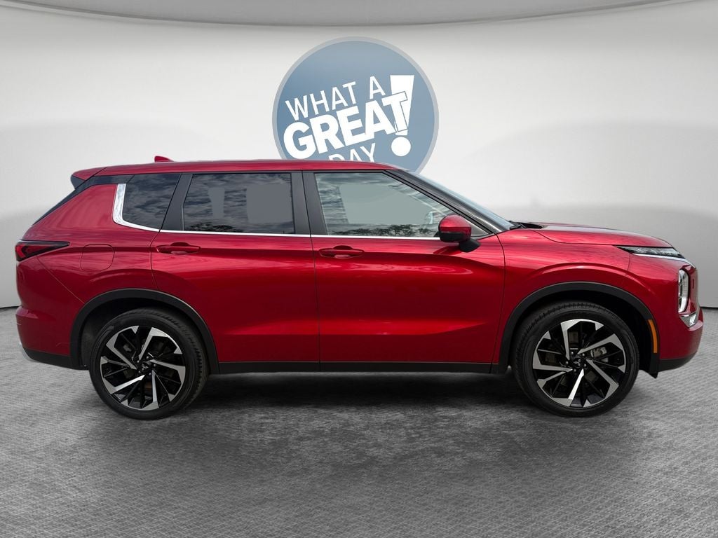 2024 Mitsubishi Outlander SE