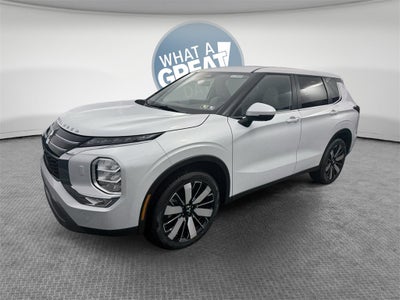 2025 Mitsubishi Outlander SE