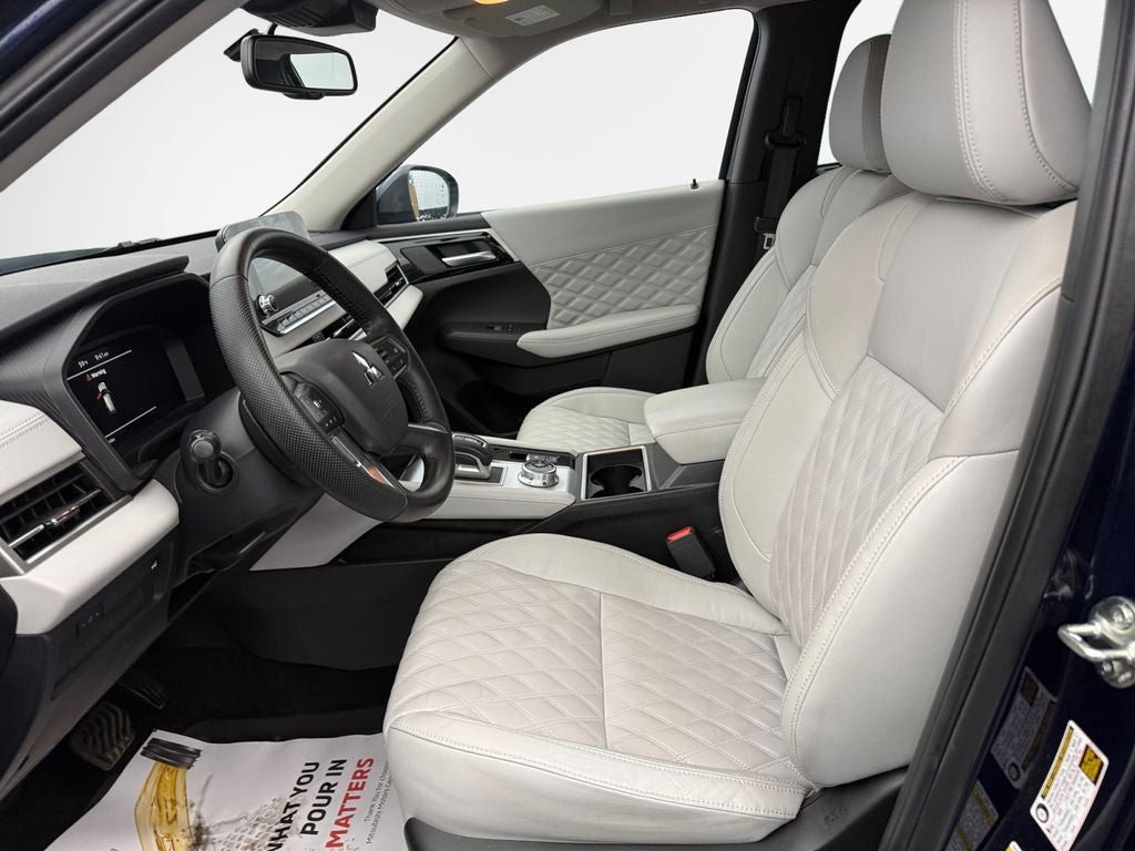 2023 Mitsubishi Outlander SEL