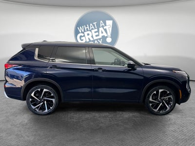 2023 Mitsubishi Outlander SEL