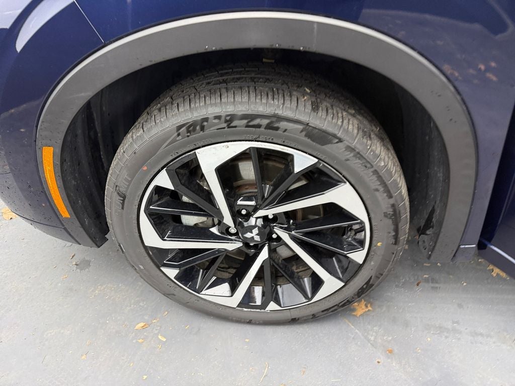 2023 Mitsubishi Outlander SEL