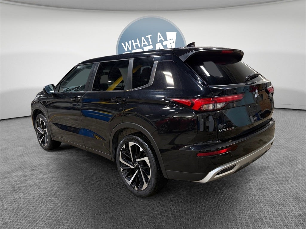 2024 Mitsubishi Outlander SE