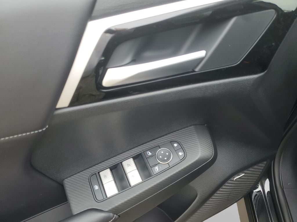 2026 Mitsubishi Outlander LE