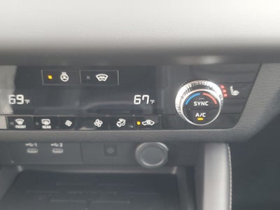 2026 Mitsubishi Outlander LE