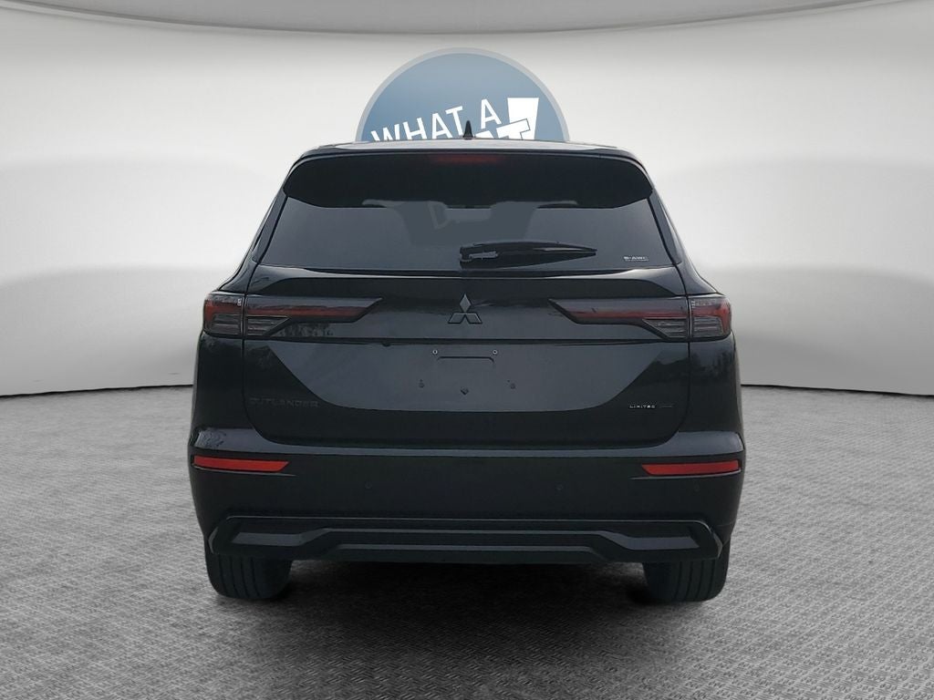 2026 Mitsubishi Outlander LE