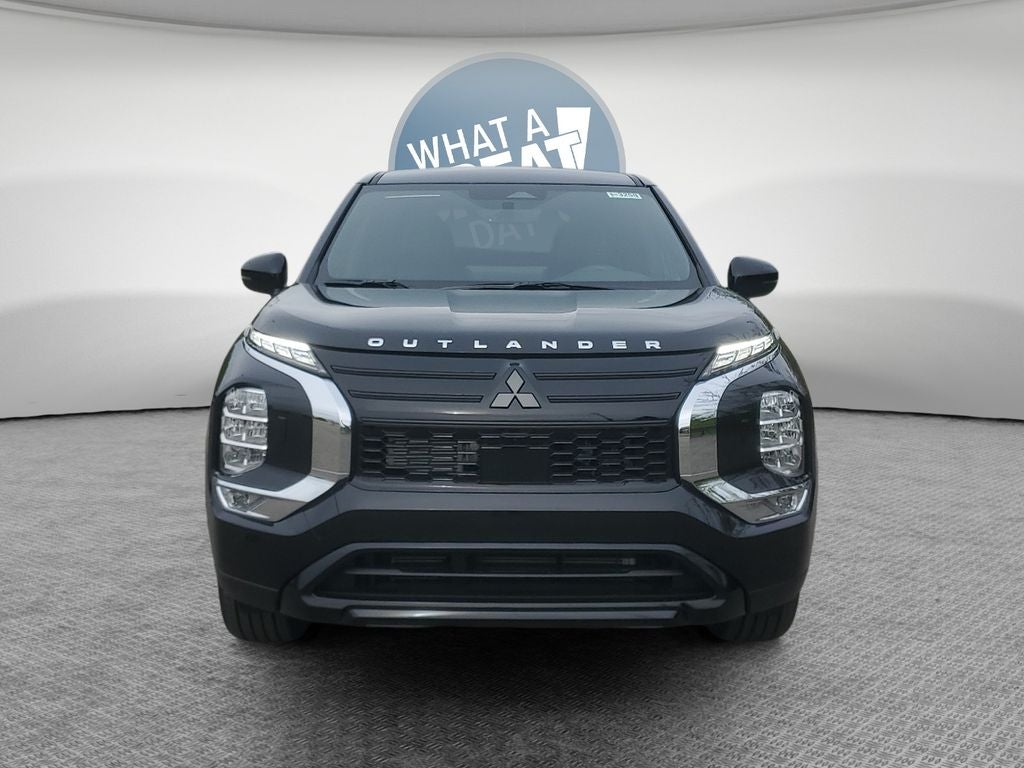 2026 Mitsubishi Outlander LE