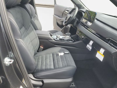2026 Mitsubishi Outlander LE