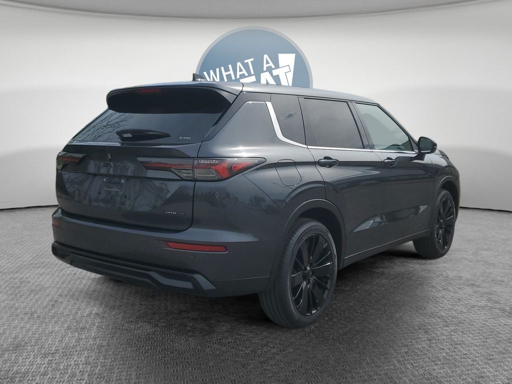 2026 Mitsubishi Outlander LE