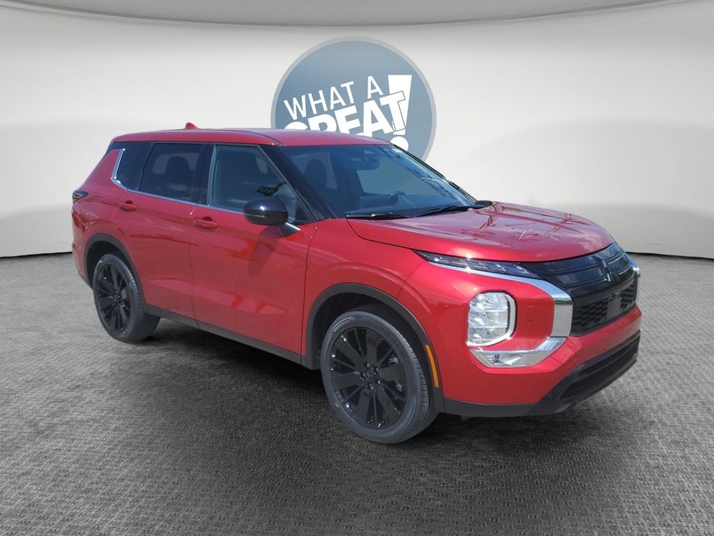 2026 Mitsubishi Outlander LE