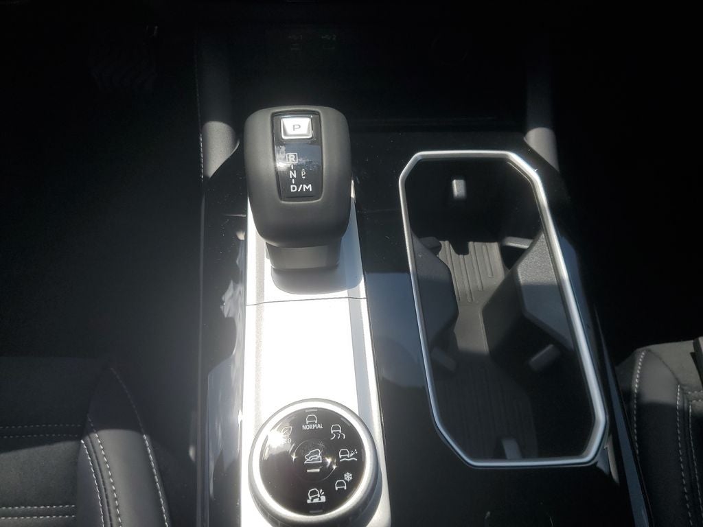 2026 Mitsubishi Outlander LE
