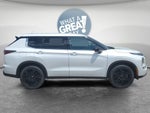 2026 Mitsubishi Outlander LE