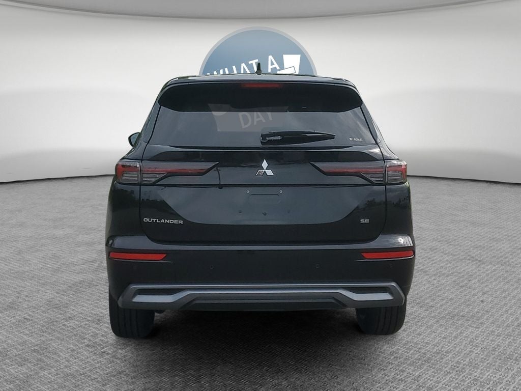 2026 Mitsubishi Outlander SE