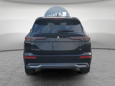 2026 Mitsubishi Outlander SE
