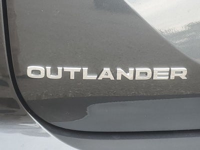 2026 Mitsubishi Outlander SE