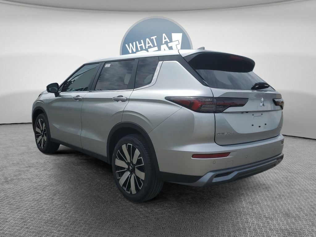 2026 Mitsubishi Outlander SE