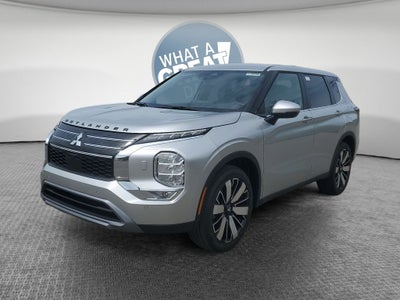 2026 Mitsubishi Outlander SE