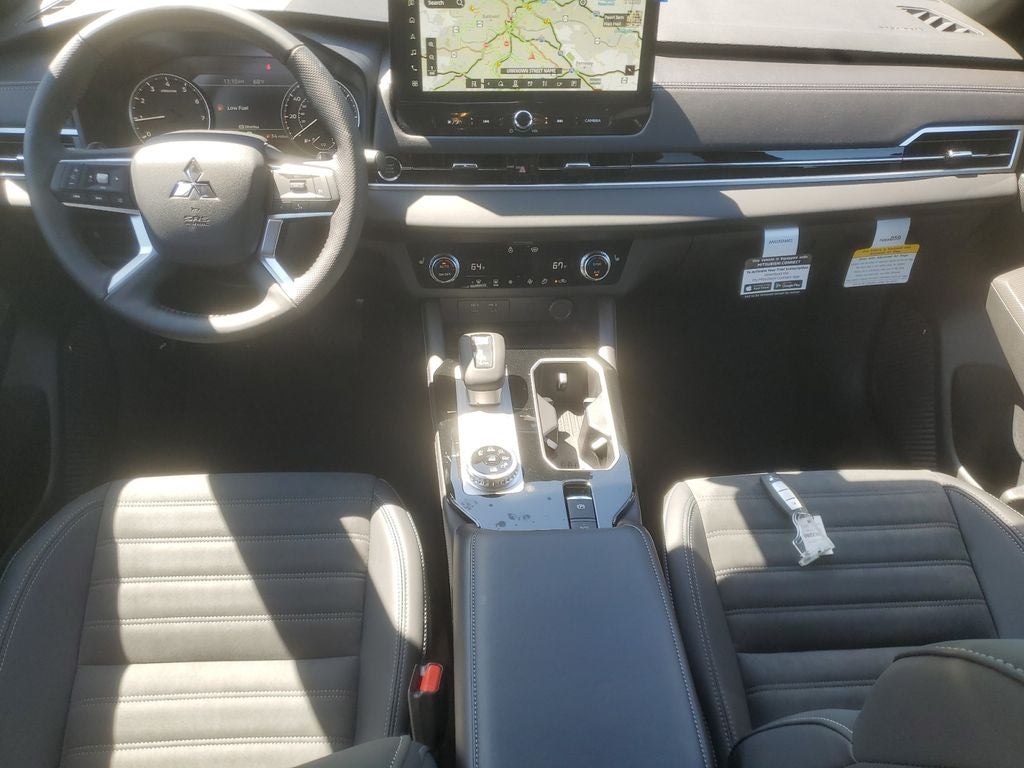 2026 Mitsubishi Outlander LE