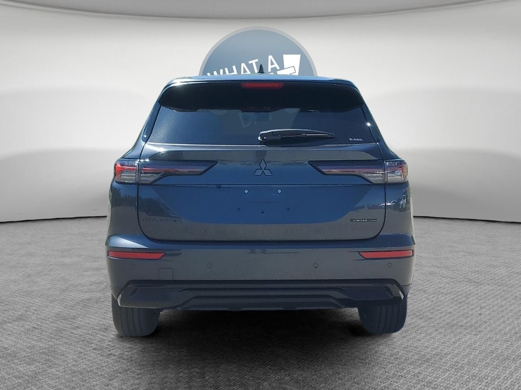 2026 Mitsubishi Outlander LE