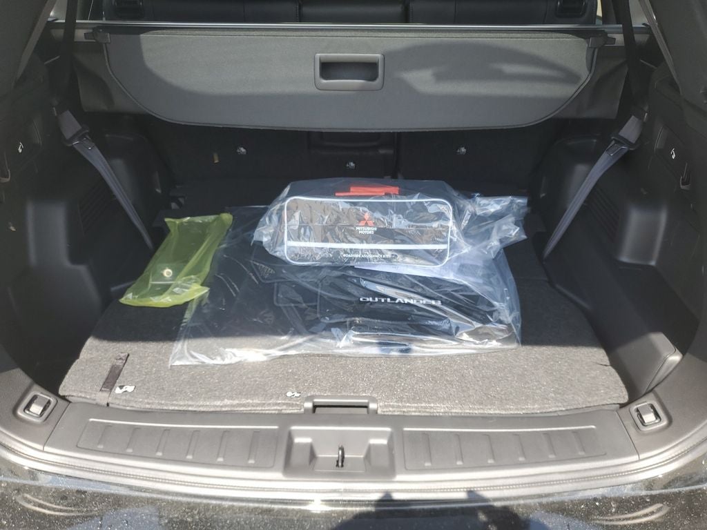 2026 Mitsubishi Outlander LE