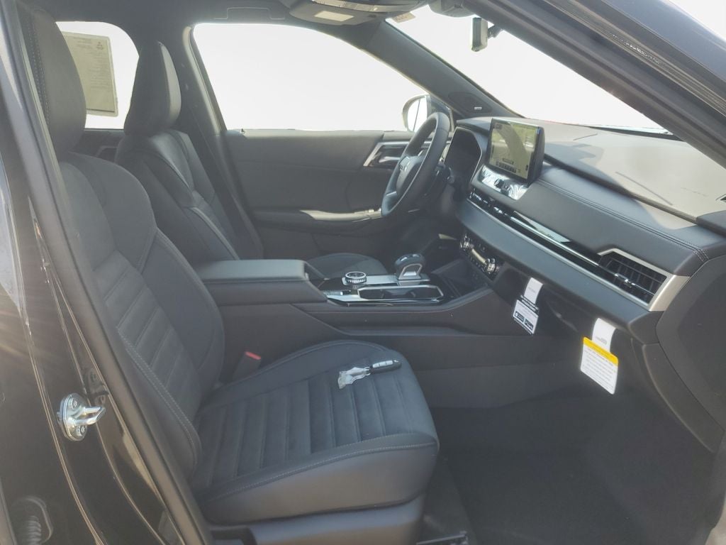 2026 Mitsubishi Outlander LE