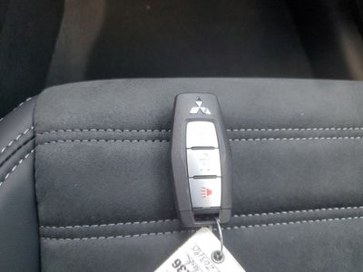 2026 Mitsubishi Outlander LE
