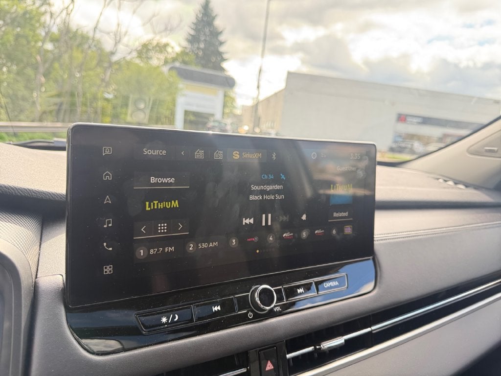 2026 Mitsubishi Outlander Base