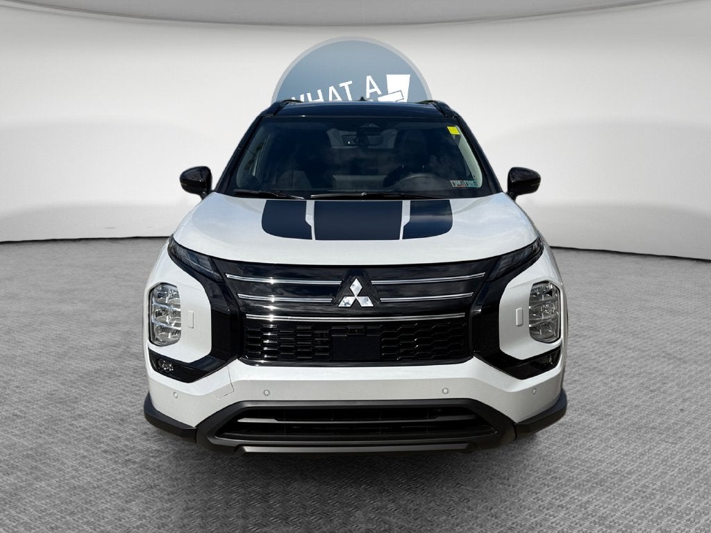 2026 Mitsubishi Outlander Base